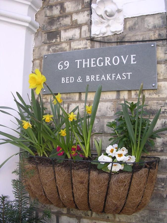 69Thegrove Bed & Breakfast ลอนดอน ภายนอก รูปภาพ
