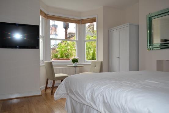 69Thegrove Bed & Breakfast ลอนดอน ภายนอก รูปภาพ